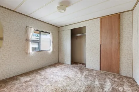 1361 NE Goldie Street Oak Harbor WA 98277