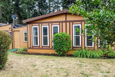 1361 NE Goldie Street Oak Harbor WA 98277