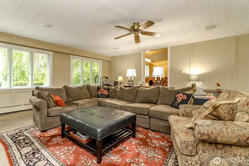 10415 Brook Lane SW Lakewood WA 98499