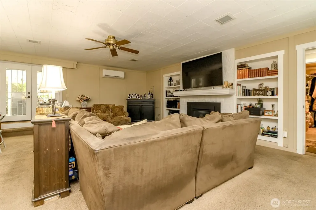 10415 Brook Lane SW Lakewood WA 98499