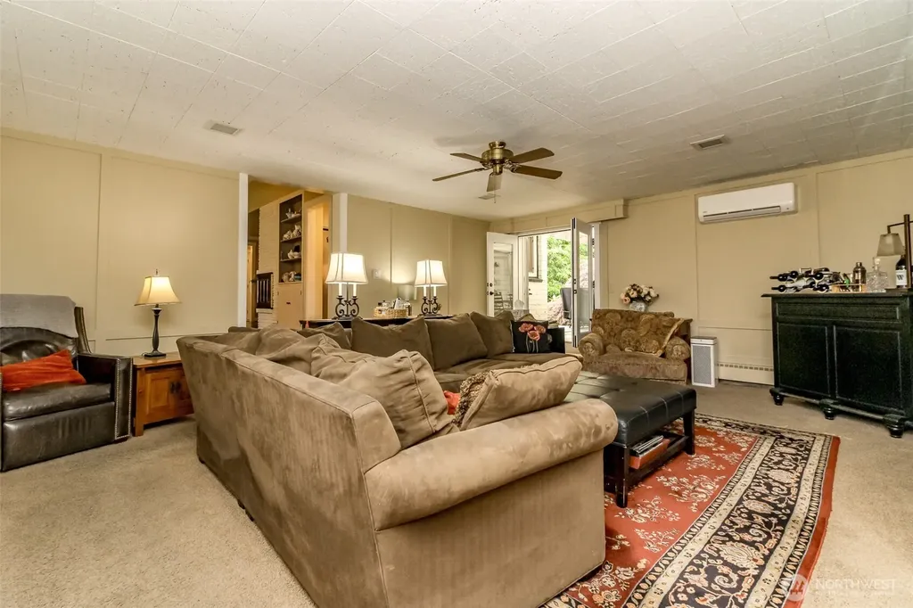 10415 Brook Lane SW Lakewood WA 98499