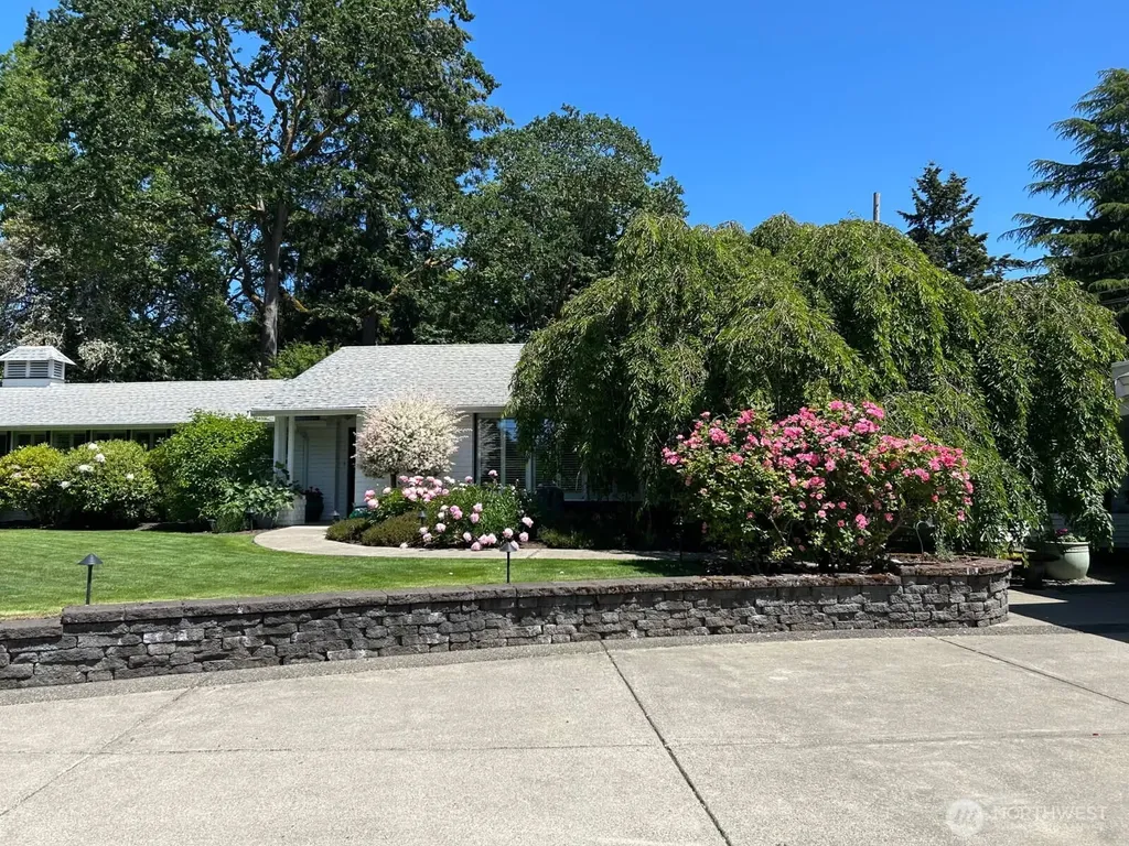 10415 Brook Lane SW Lakewood WA 98499