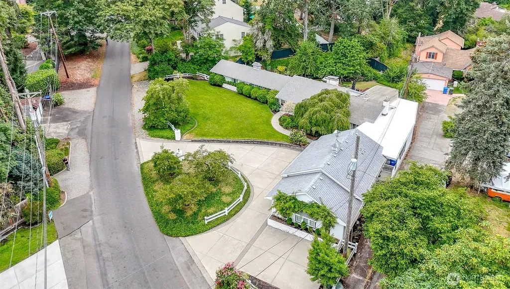 10415 Brook Lane SW Lakewood WA 98499