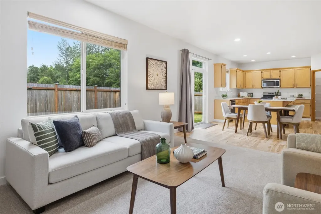 14717 Madison Way Lynnwood WA 98087