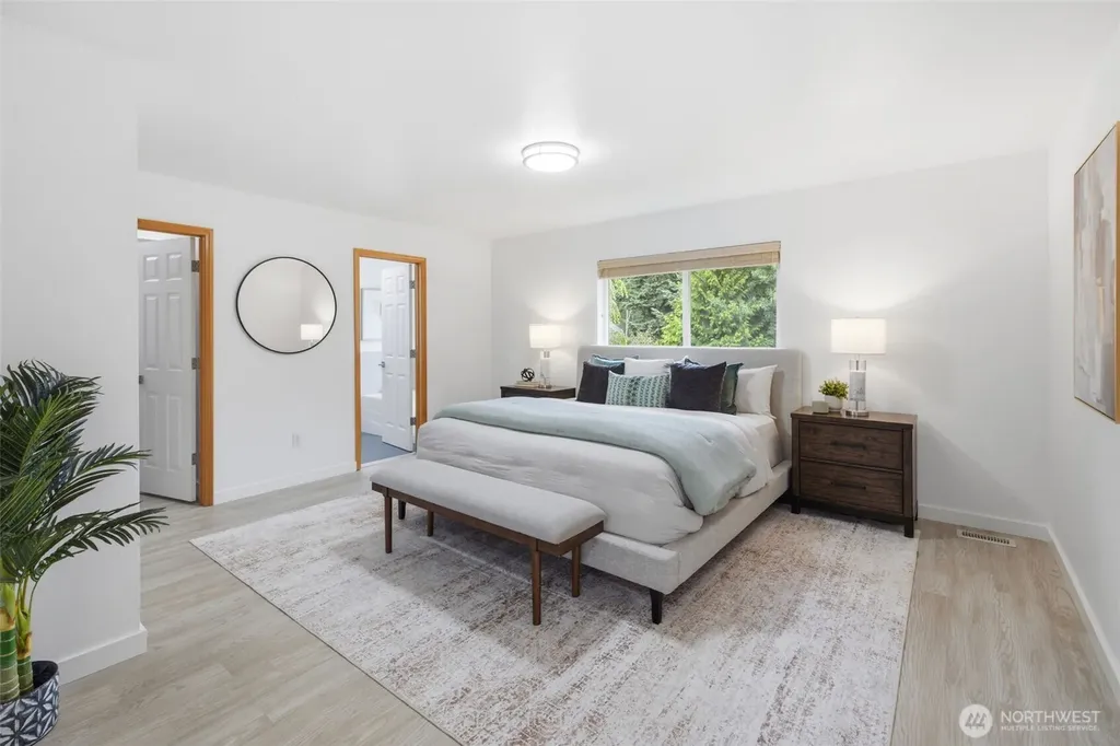 14717 Madison Way Lynnwood WA 98087