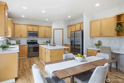 14717 Madison Way Lynnwood WA 98087