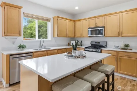 14717 Madison Way Lynnwood WA 98087