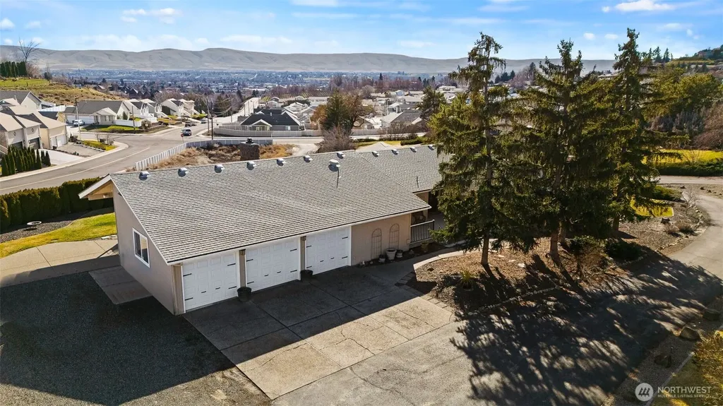 7407 Englewood Avenue Yakima WA 98908