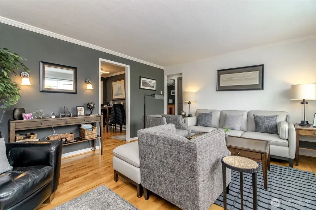 9610 Oak Lane SW Lakewood WA 98499