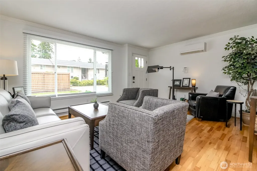 9610 Oak Lane SW Lakewood WA 98499