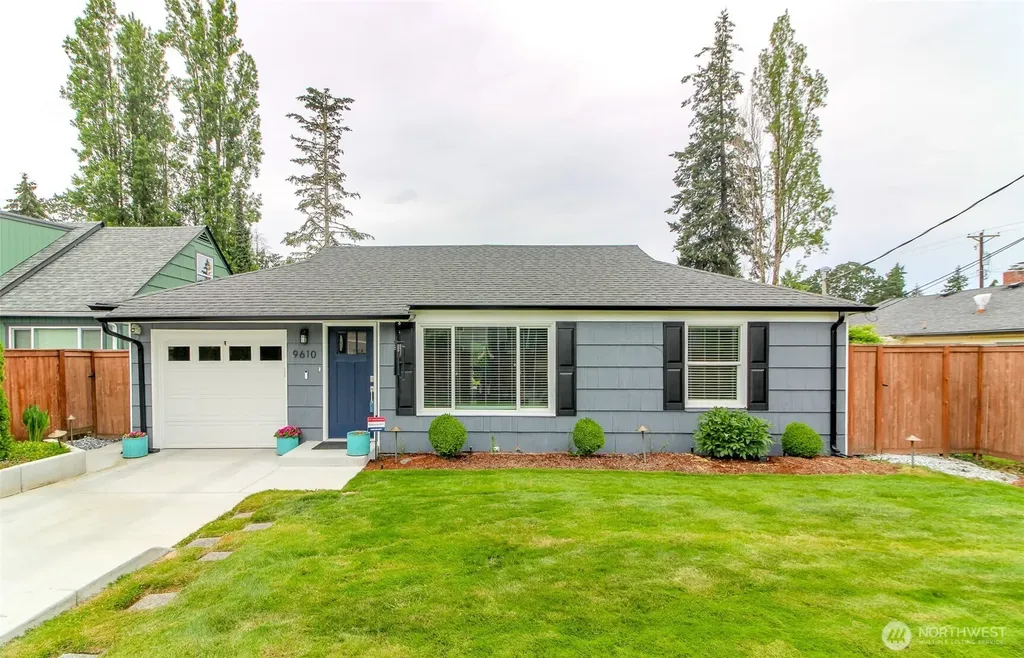 9610 Oak Lane SW Lakewood WA 98499