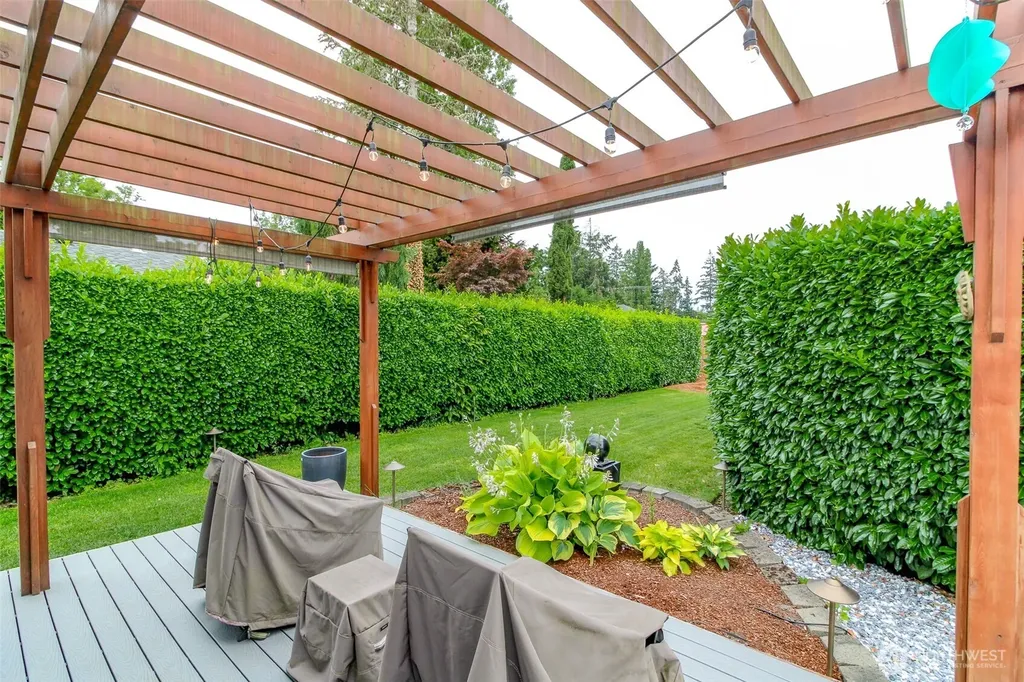 9610 Oak Lane SW Lakewood WA 98499