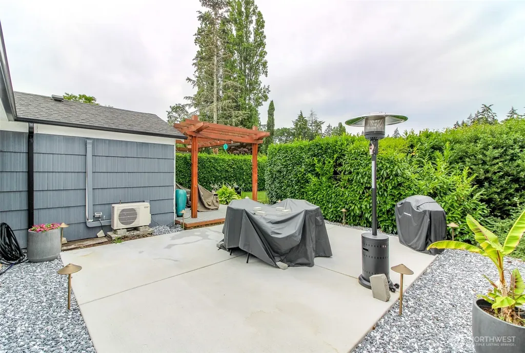 9610 Oak Lane SW Lakewood WA 98499