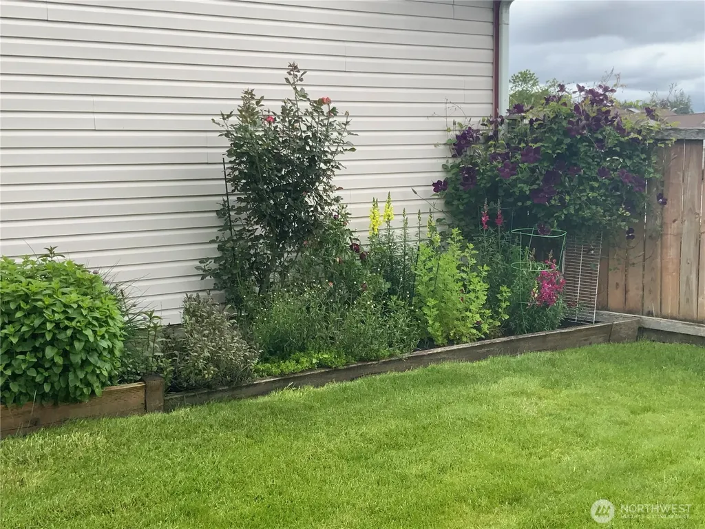 1204 199th Street E Spanaway WA 98387