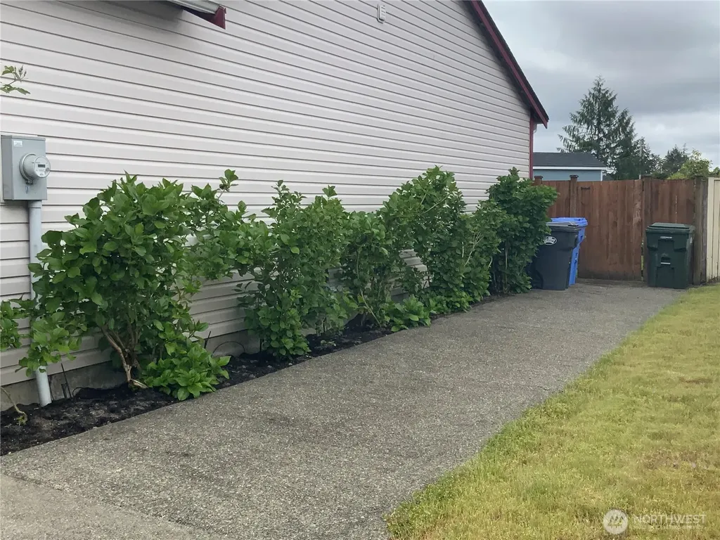 1204 199th Street E Spanaway WA 98387