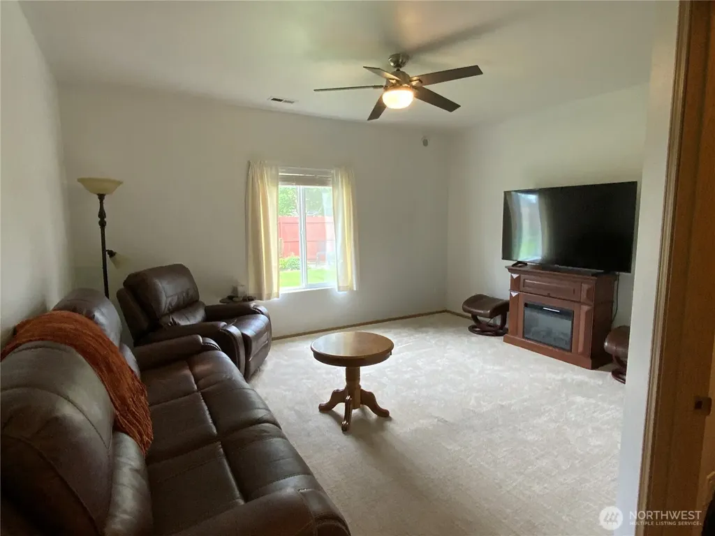 1204 199th Street E Spanaway WA 98387