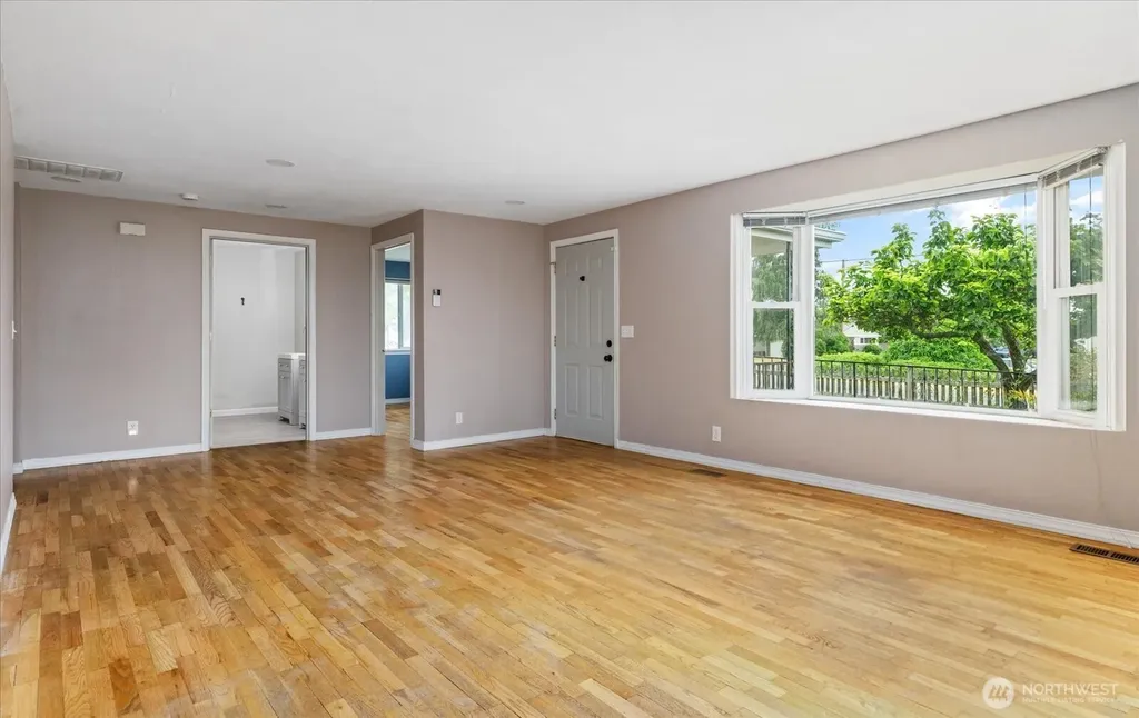 672 SE 4th Avenue Oak Harbor WA 98277