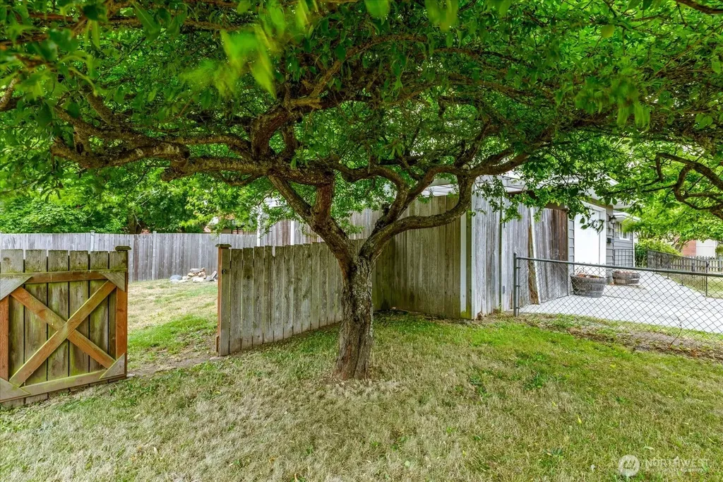 672 SE 4th Avenue Oak Harbor WA 98277