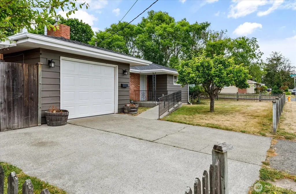 672 SE 4th Avenue Oak Harbor WA 98277