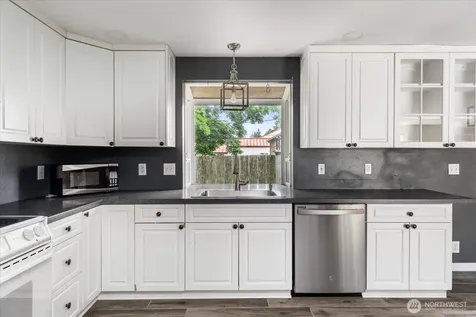 672 SE 4th Avenue Oak Harbor WA 98277