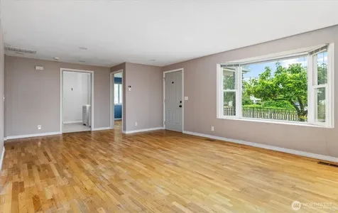 672 SE 4th Avenue Oak Harbor WA 98277