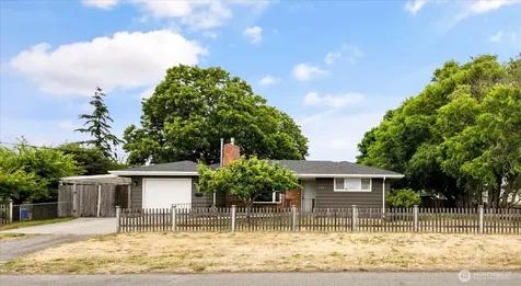 672 SE 4th Avenue Oak Harbor WA 98277