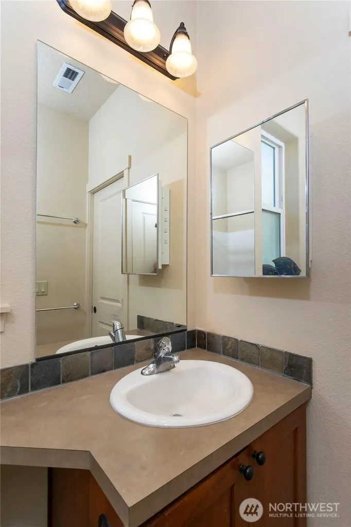 7108 NE 56th Street Vancouver WA 98661