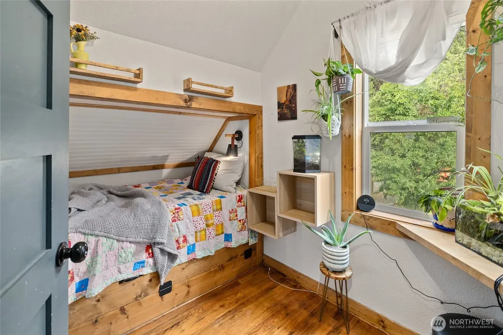 409 W Alaska Avenue Roslyn WA 98941