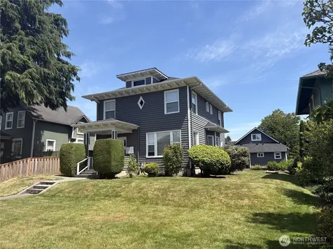 2519 Baker Avenue Everett WA 98201