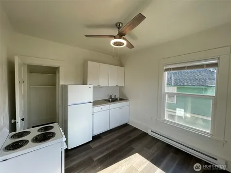 2519 Baker Avenue Everett WA 98201
