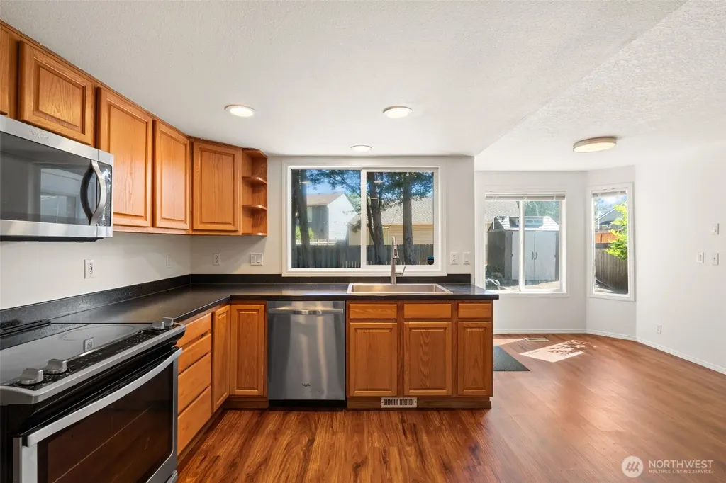 2303 SE 184th Avenue Vancouver WA 98683