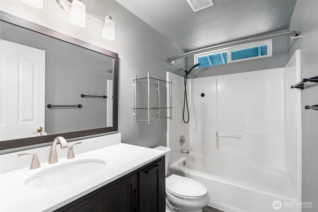 2303 SE 184th Avenue Vancouver WA 98683