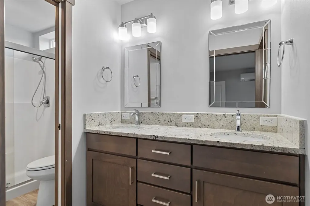 529 Ball Street Sedro Woolley WA 98284
