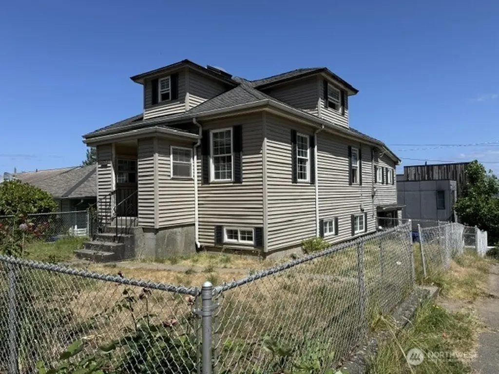 2616 17th Avenue S Seattle WA 98144