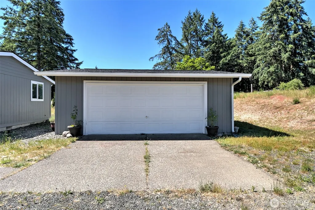 1884 E Johns Prairie Road Shelton WA 98584