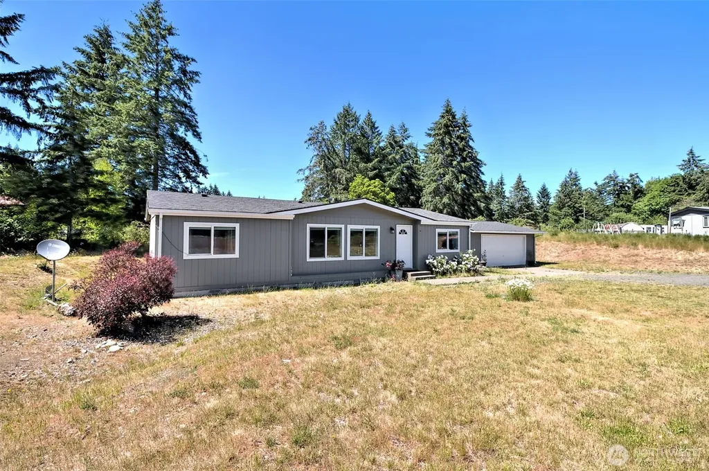 1884 E Johns Prairie Road Shelton WA 98584
