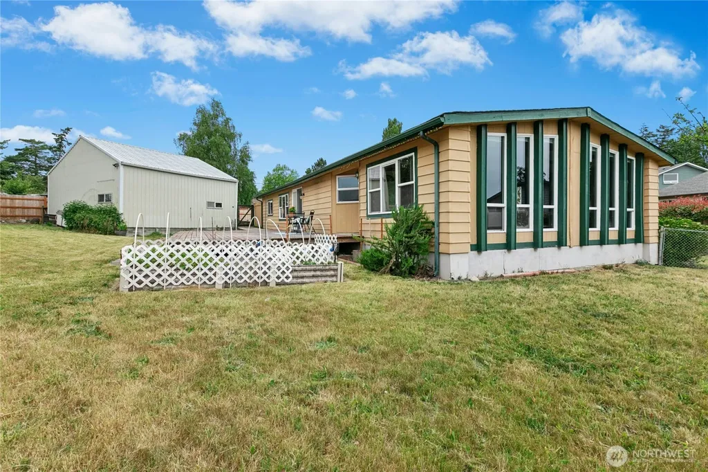 801 Walker Avenue Oak Harbor WA 98277