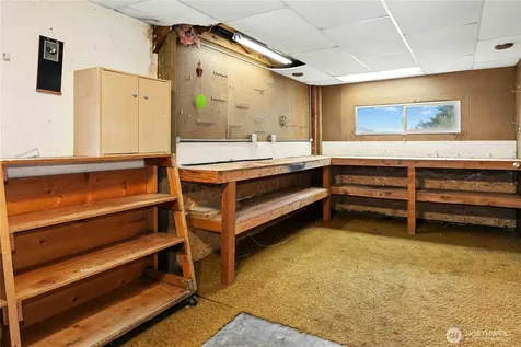 801 Walker Avenue Oak Harbor WA 98277