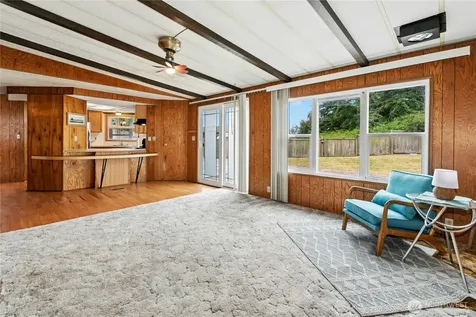 801 Walker Avenue Oak Harbor WA 98277