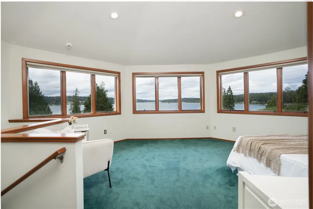 6921 120th Street NW Gig Harbor WA 98332