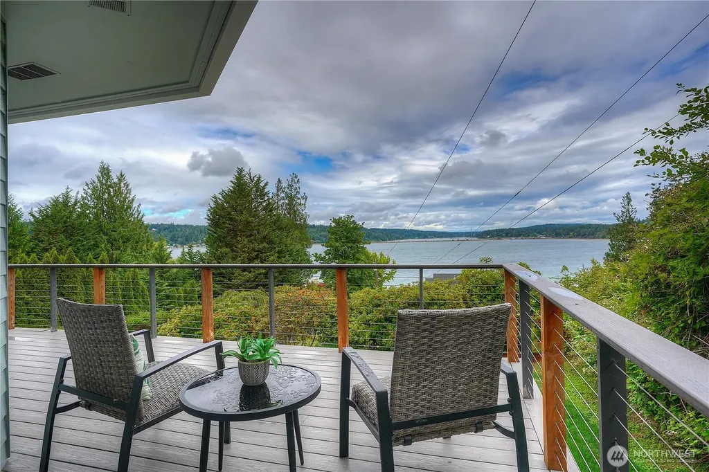 6921 120th Street NW Gig Harbor WA 98332