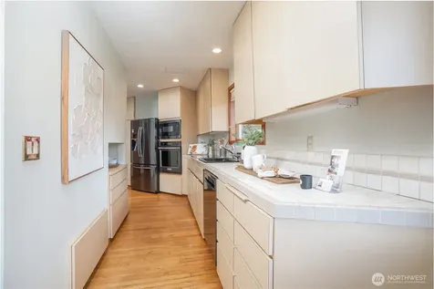 6921 120th Street NW Gig Harbor WA 98332