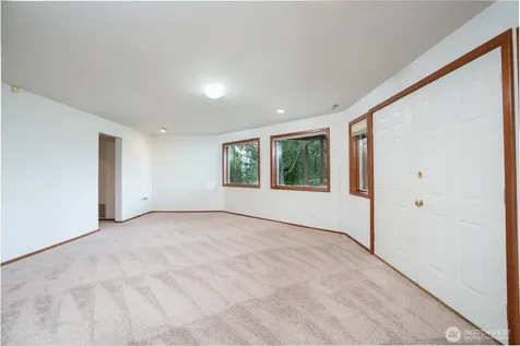 6921 120th Street NW Gig Harbor WA 98332