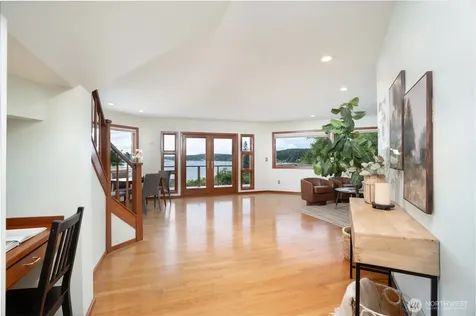 6921 120th Street NW Gig Harbor WA 98332
