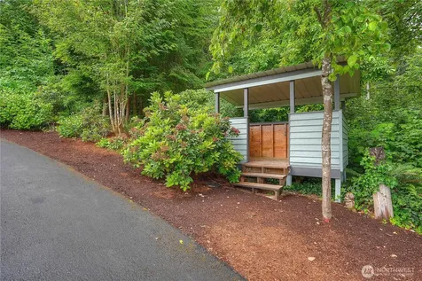 6921 120th Street NW Gig Harbor WA 98332
