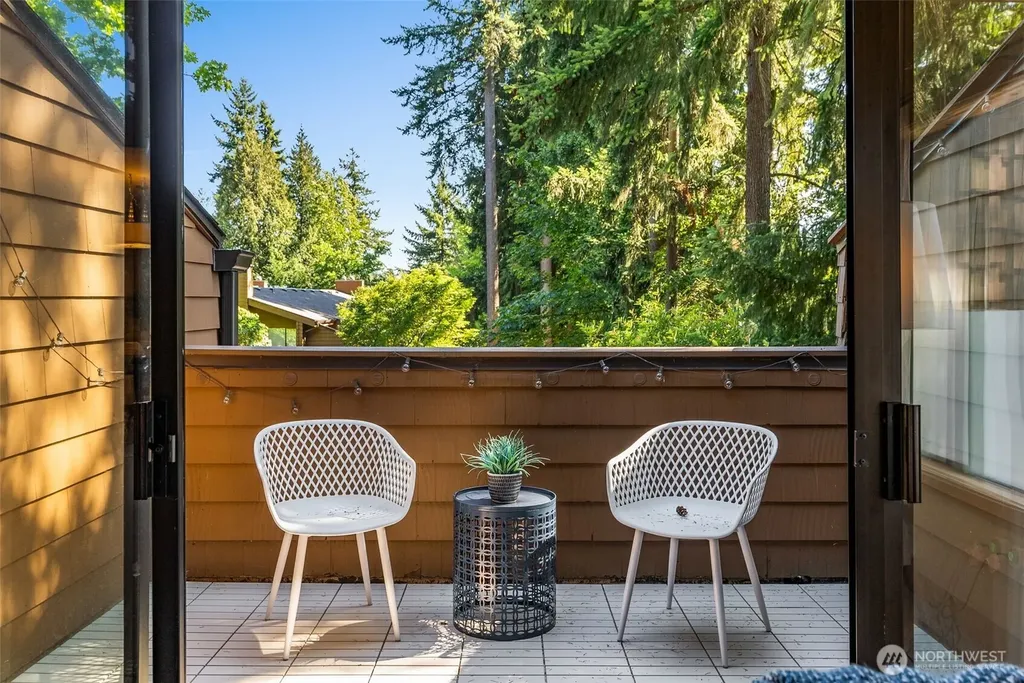 11416 NE 128th Street Kirkland WA 98034