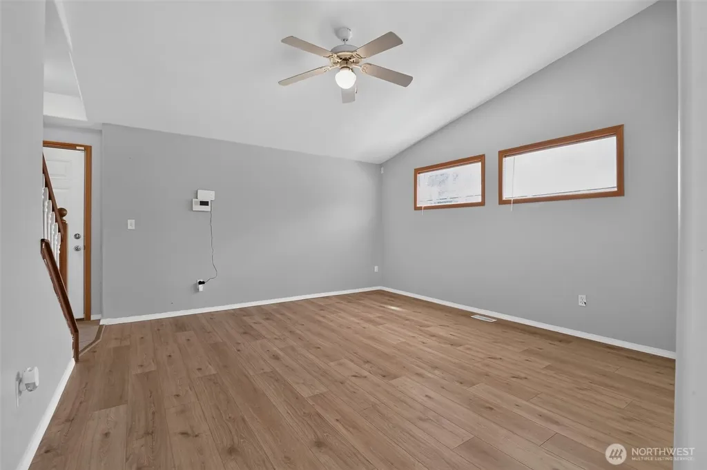 449 Dallas Street Mount Vernon WA 98274