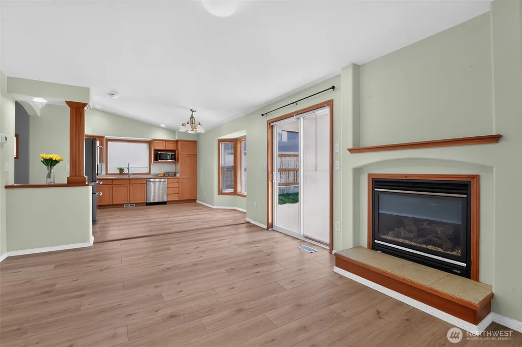 449 Dallas Street Mount Vernon WA 98274