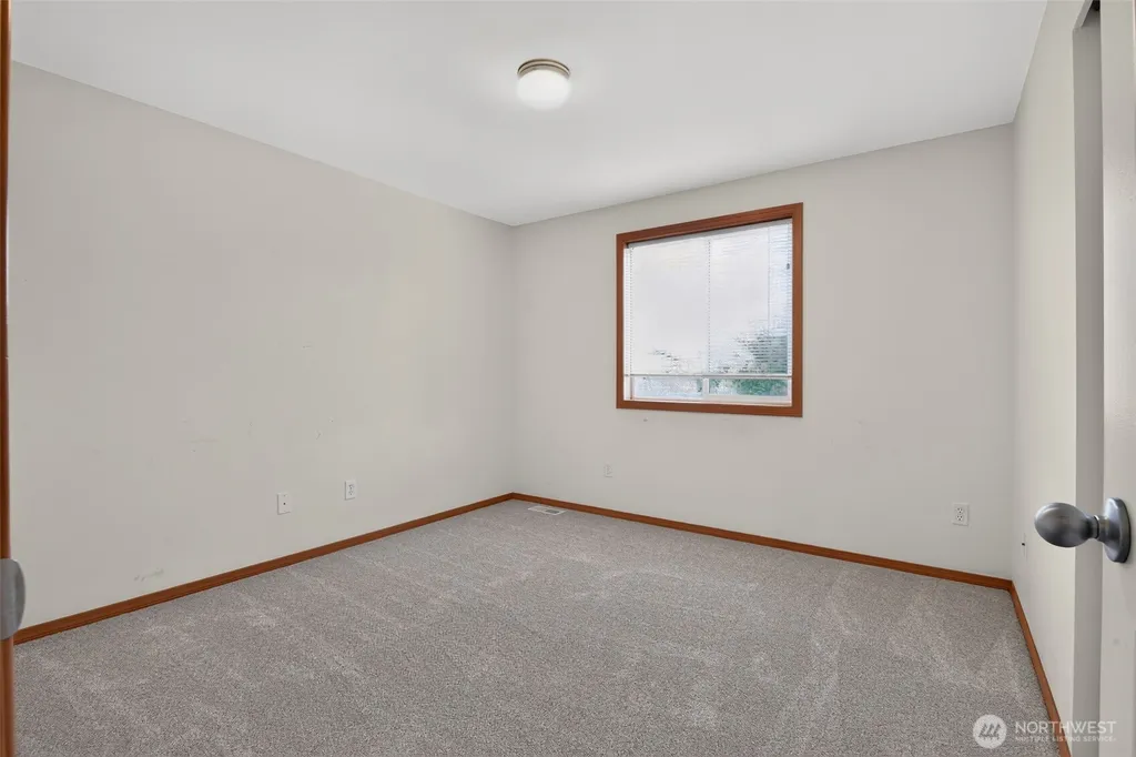 449 Dallas Street Mount Vernon WA 98274