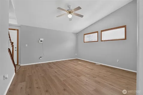 449 Dallas Street Mount Vernon WA 98274
